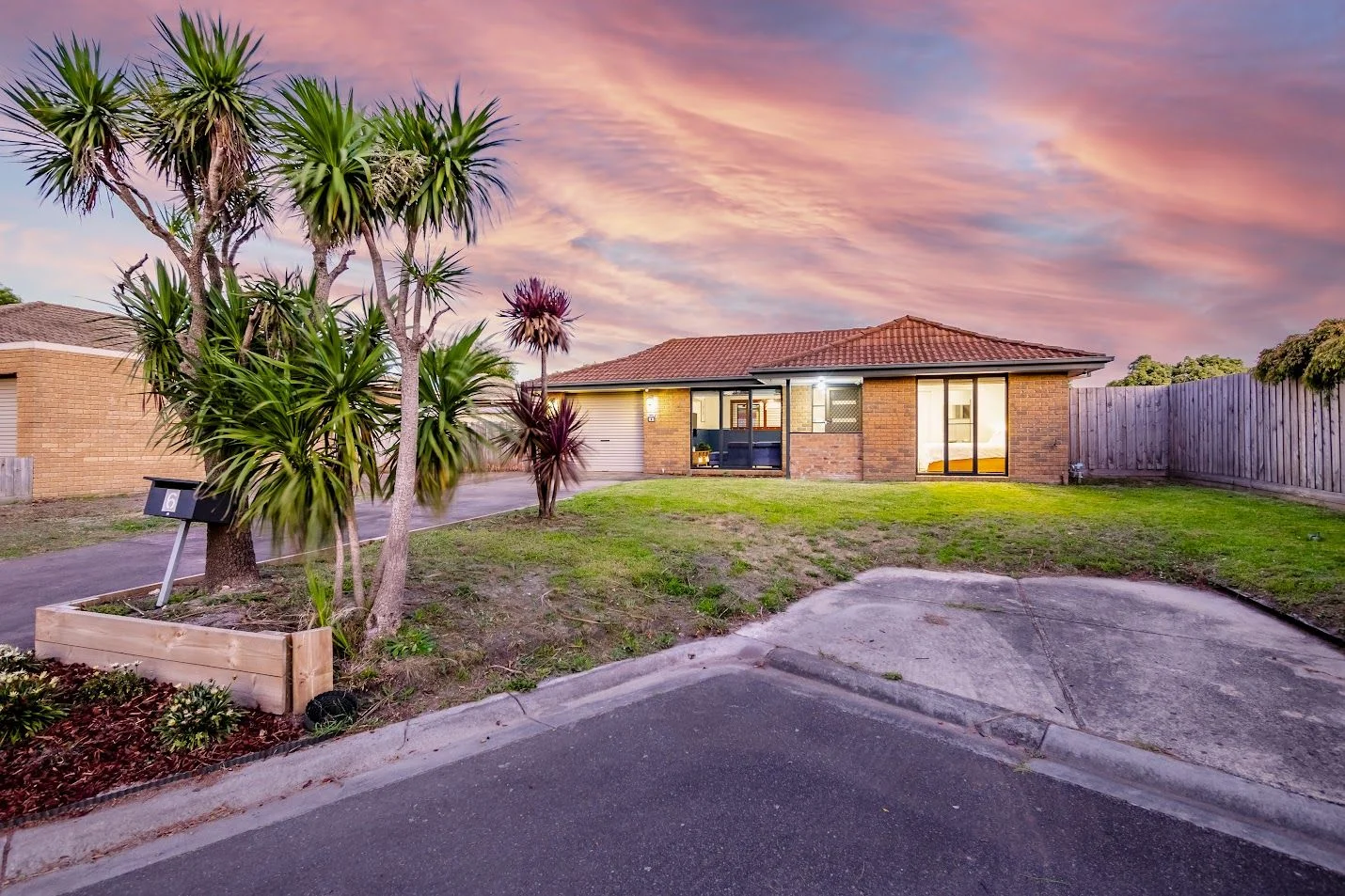 6 Bamboo Court, Cranbourne North VIC 3977