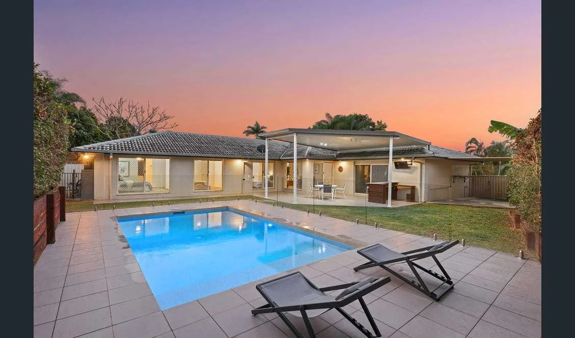 6 Banff Court, Robina, Qld 4226
