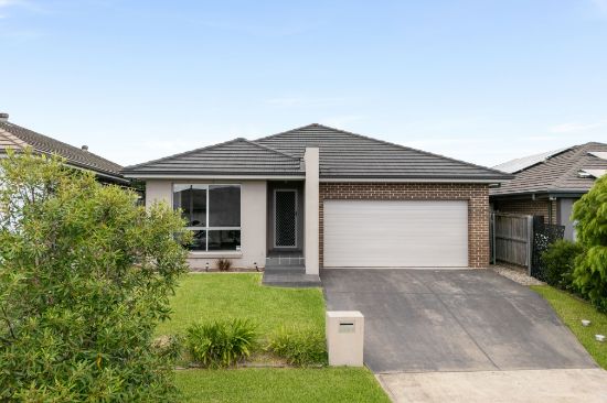 6 Caledonia Crescent, Gledswood Hills, NSW 2557