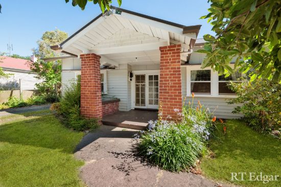 6 Clowes Street, Kyneton, Vic 3444
