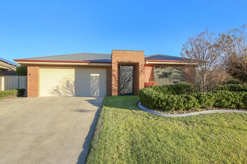 6 Coopers Road, West Wodonga, Vic 3690