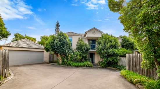 6 Coral Pea Court, Mount Annan, NSW 2567