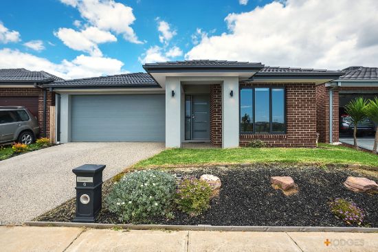 6 Corroboree Street, Clyde North, Vic 3978