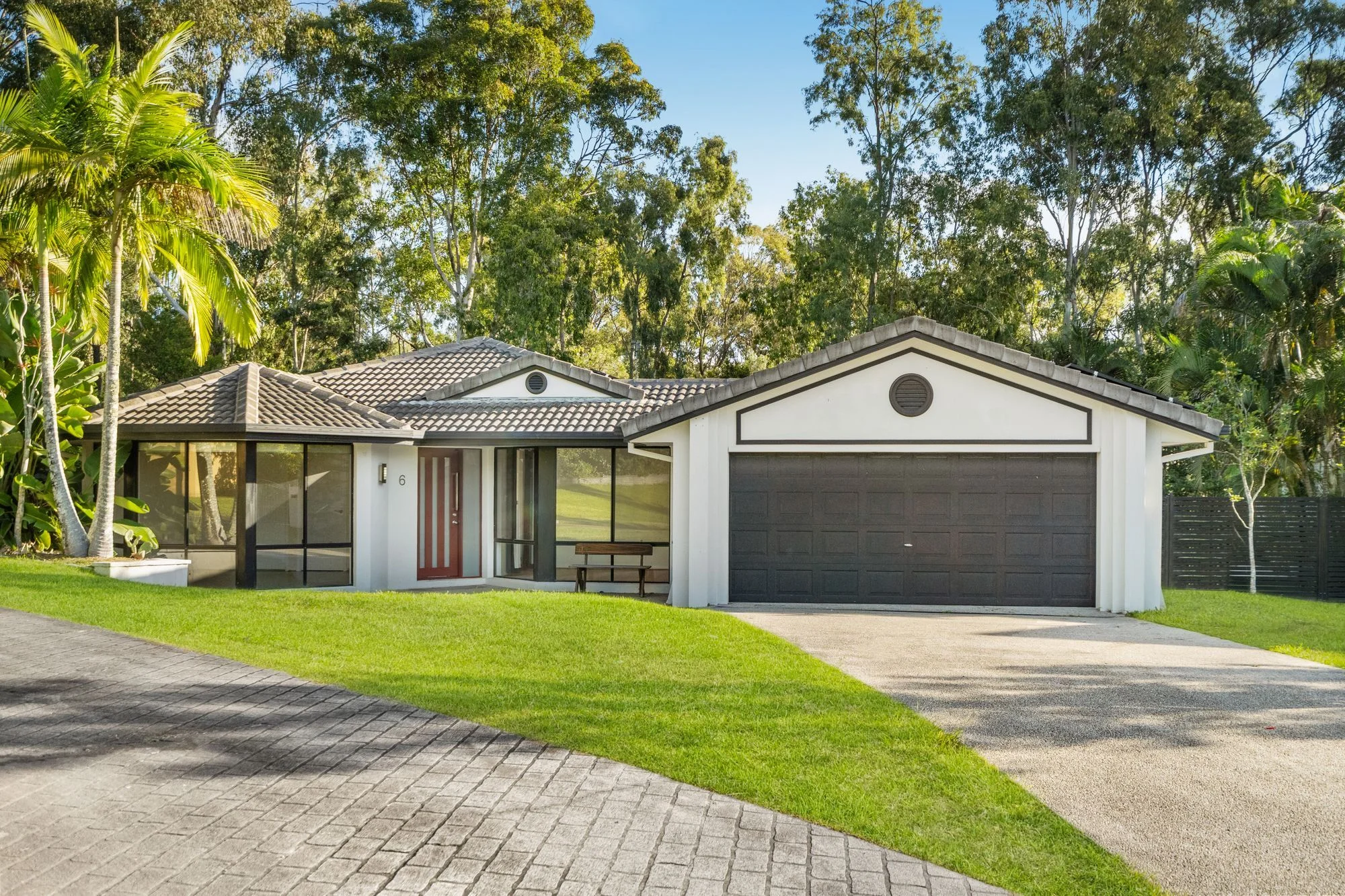 6 Delonix Court, Arundel QLD 4214