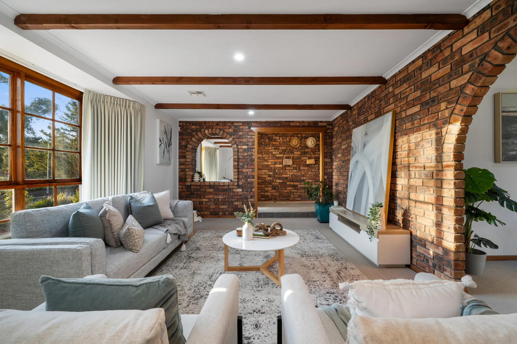 6 Demaine Crescent, Fadden, ACT 2904