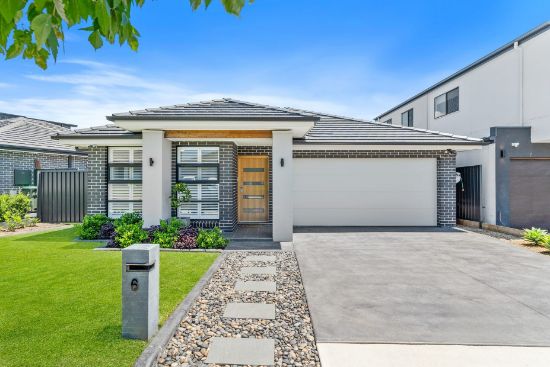 6 Ditzell St, Catherine Field, NSW 2557