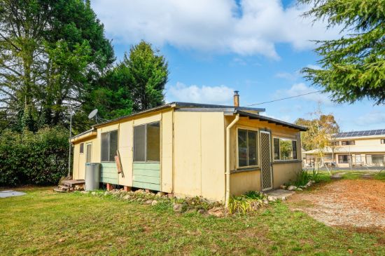 6 Dog Rocks Road, Black Springs, NSW 2787