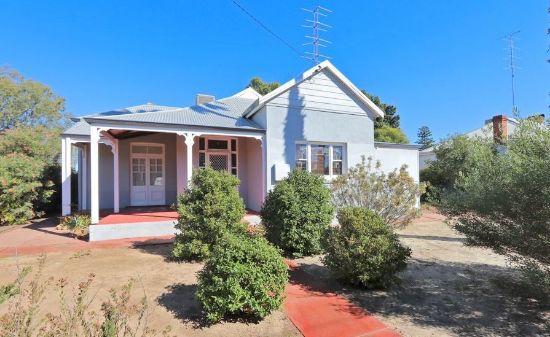 6 Fermoy Avenue, Northam, WA 6401