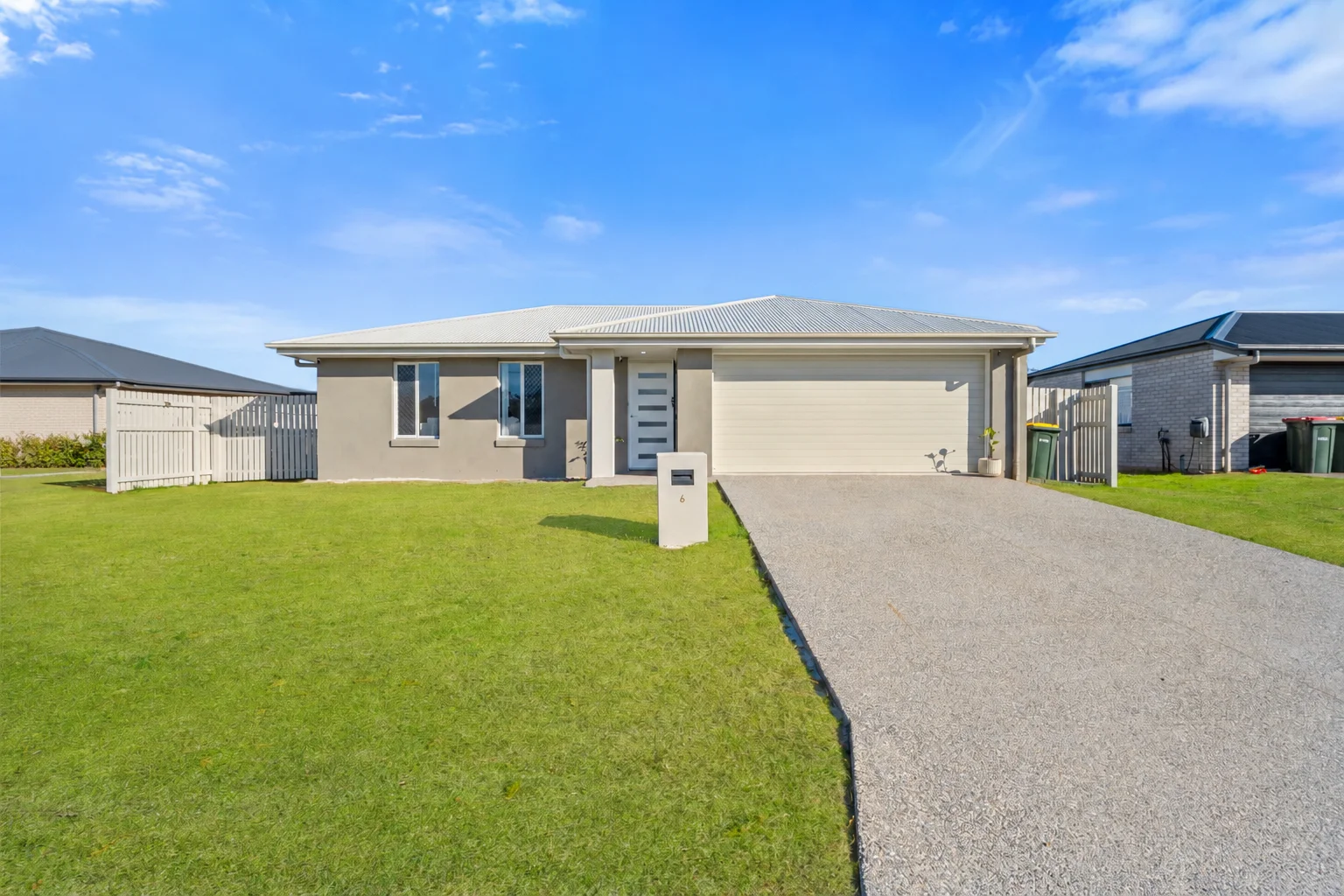 6 Galway Court, Eli Waters, Qld 4655