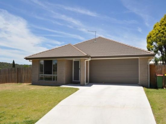 6 Gardner Place, Silkstone, Qld 4304