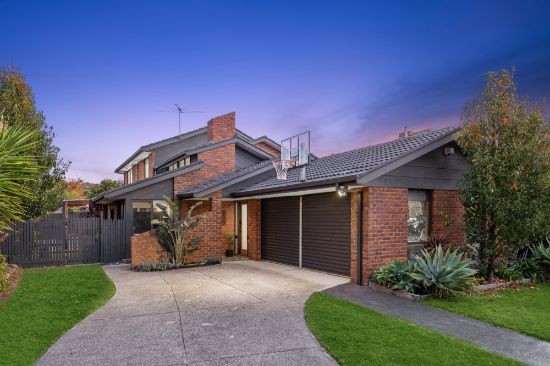 6 Lakeland Court, Dingley Village, Vic 3172