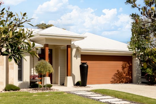 6 Mirrool Street, Warana, Qld 4575