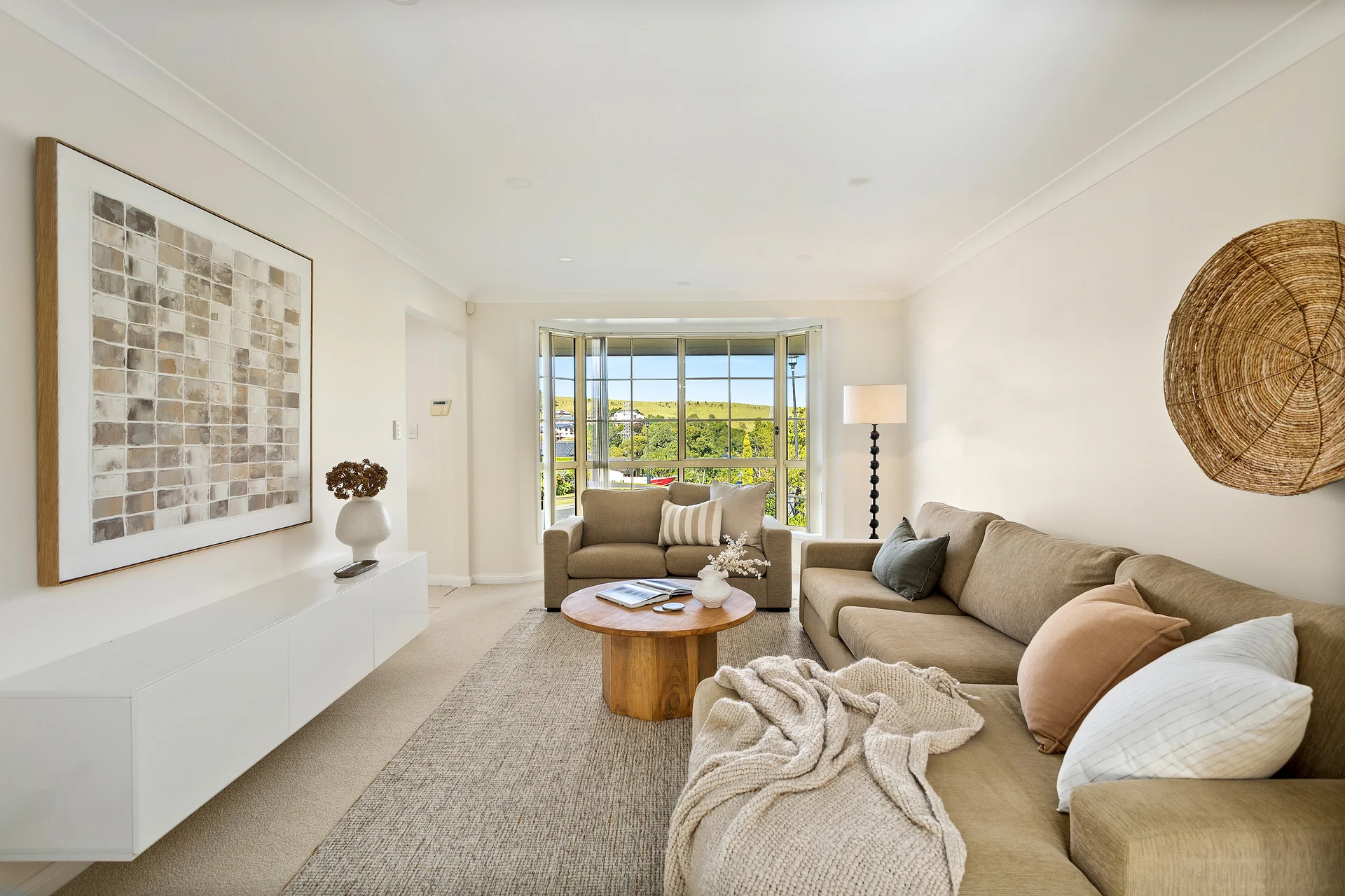 6 Ridgecrest, Cordeaux Heights, NSW 2526