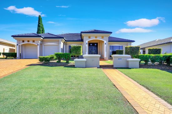 6 Robina Drive, Avoca, Qld 4670