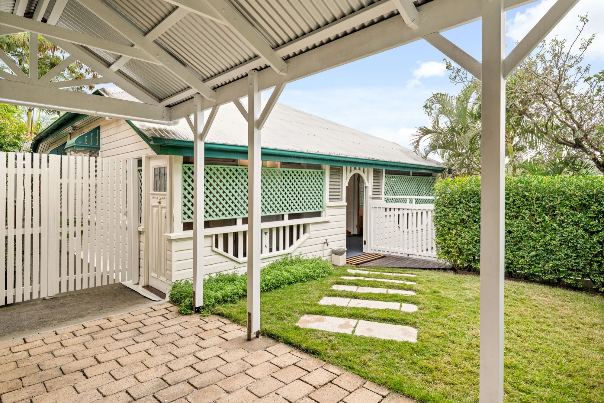 6 Soudan Street, Bardon QLD 4065