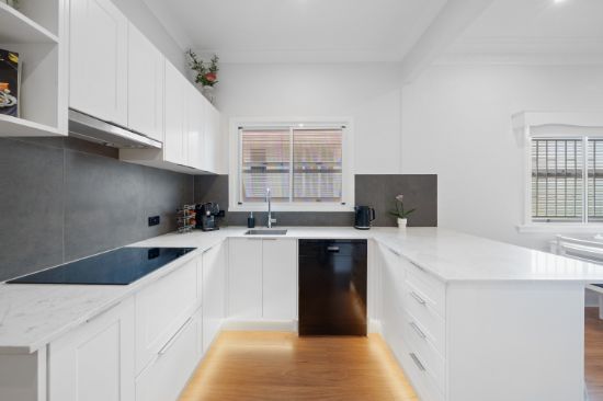 6 Sunny Avenue, Wavell Heights, Qld 4012
