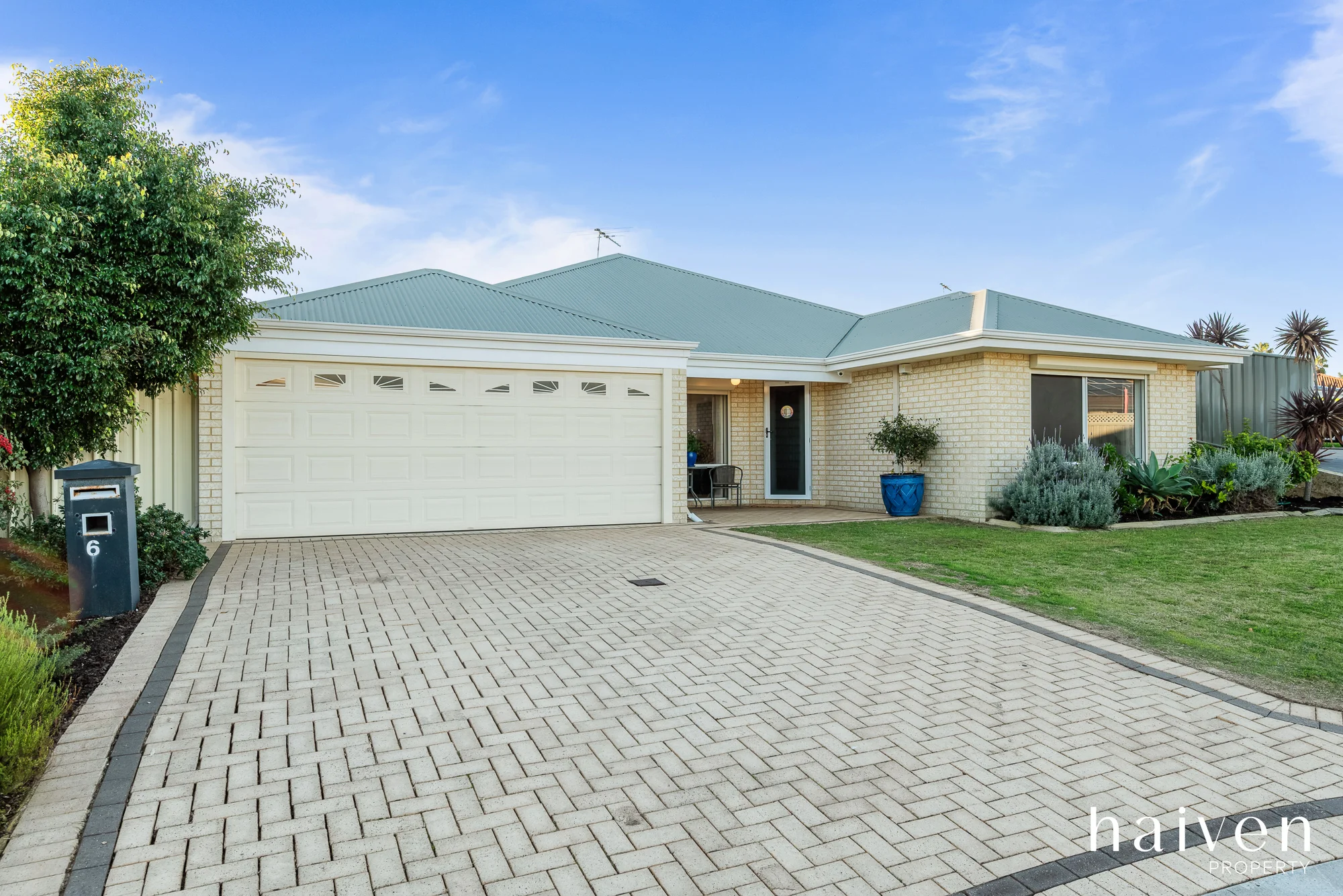 6 Taunton Mews, Leda, WA 6170