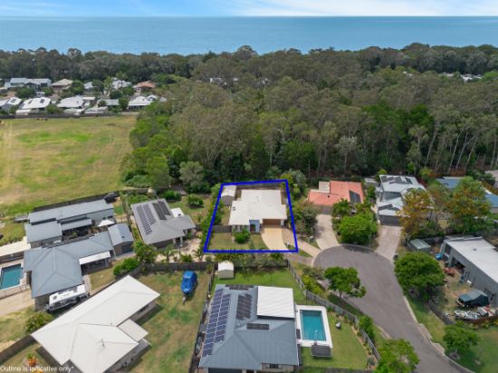 6 Twin Fin Court, Toogoom, Qld 4655