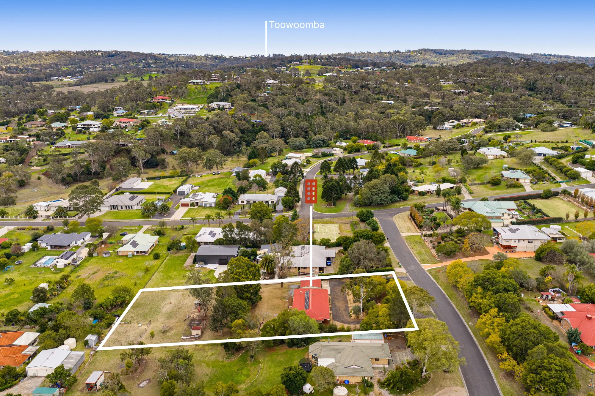 6 Windermere Drive, Hodgson Vale, Qld 4352