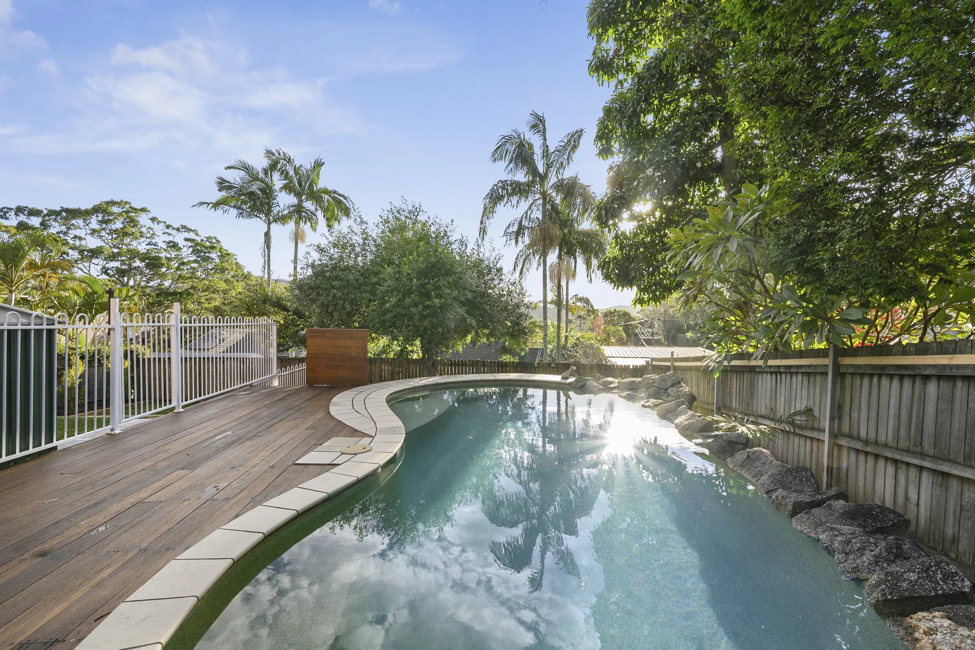 6 Windermere Place, Wheeler Heights, NSW 2097