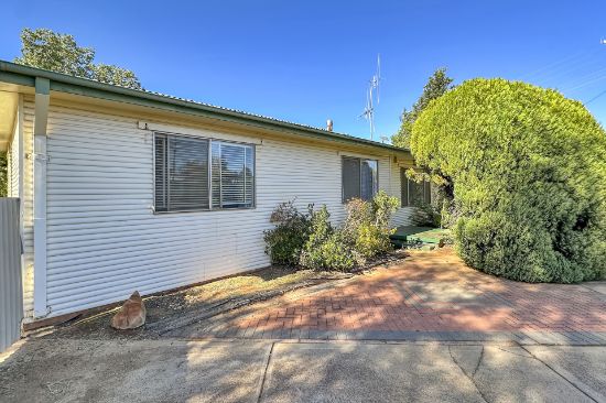 6 Woodiwiss Avenue, Cobar, NSW 2835