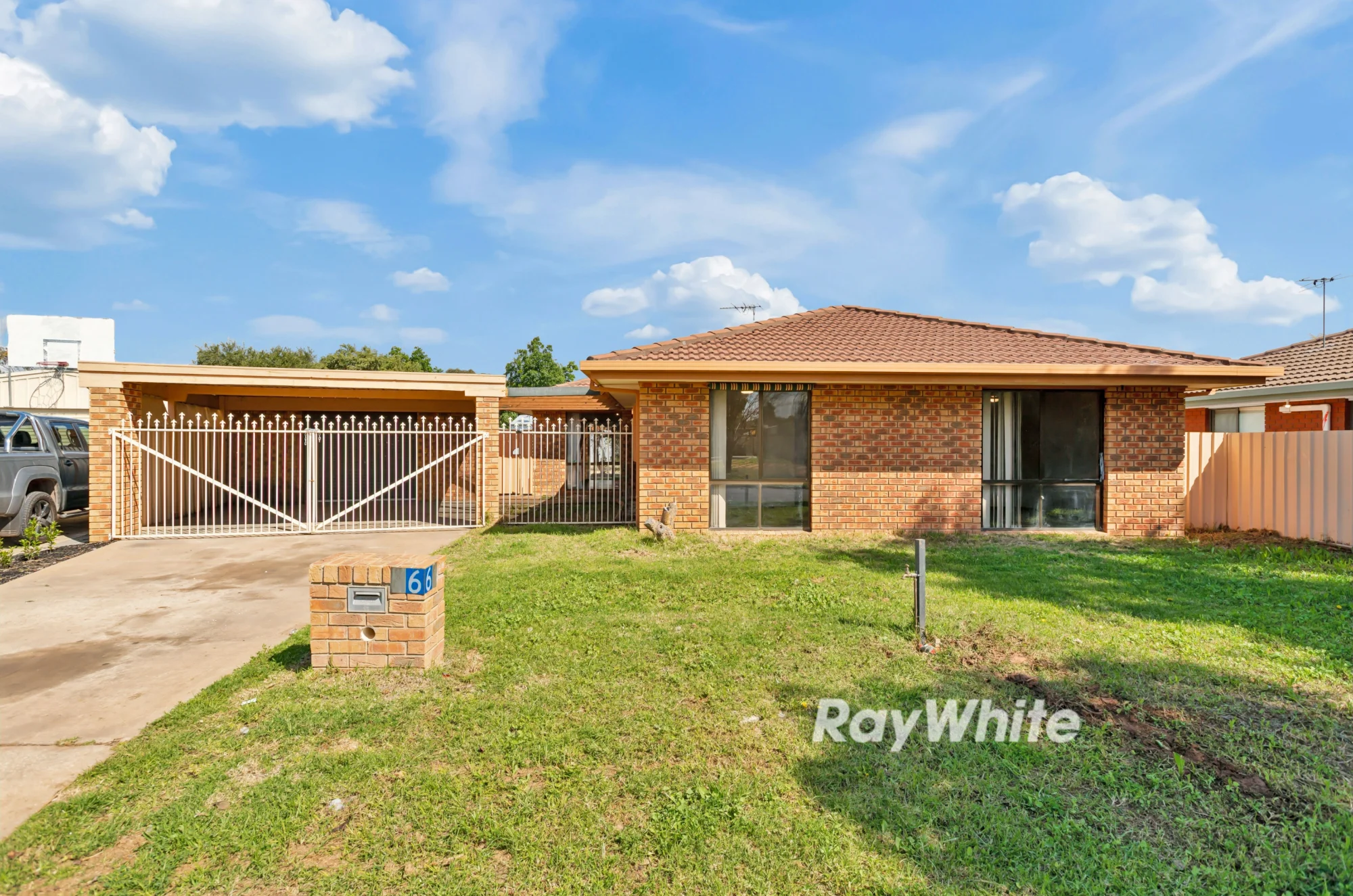 6 Zhoe Court, Mildura, Vic 3500