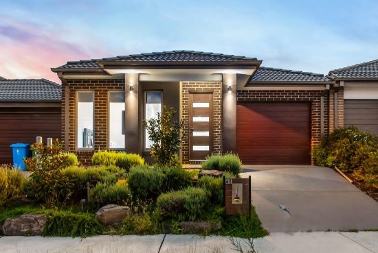 60 Walhallow Drive, Clyde North, Vic 3978