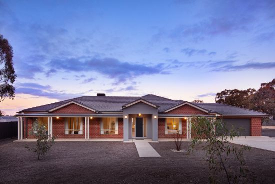 61 Cassinia Drive, Junortoun, Vic 3551