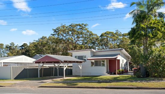 61 Ridgeway Avenue, Southport, Qld 4215