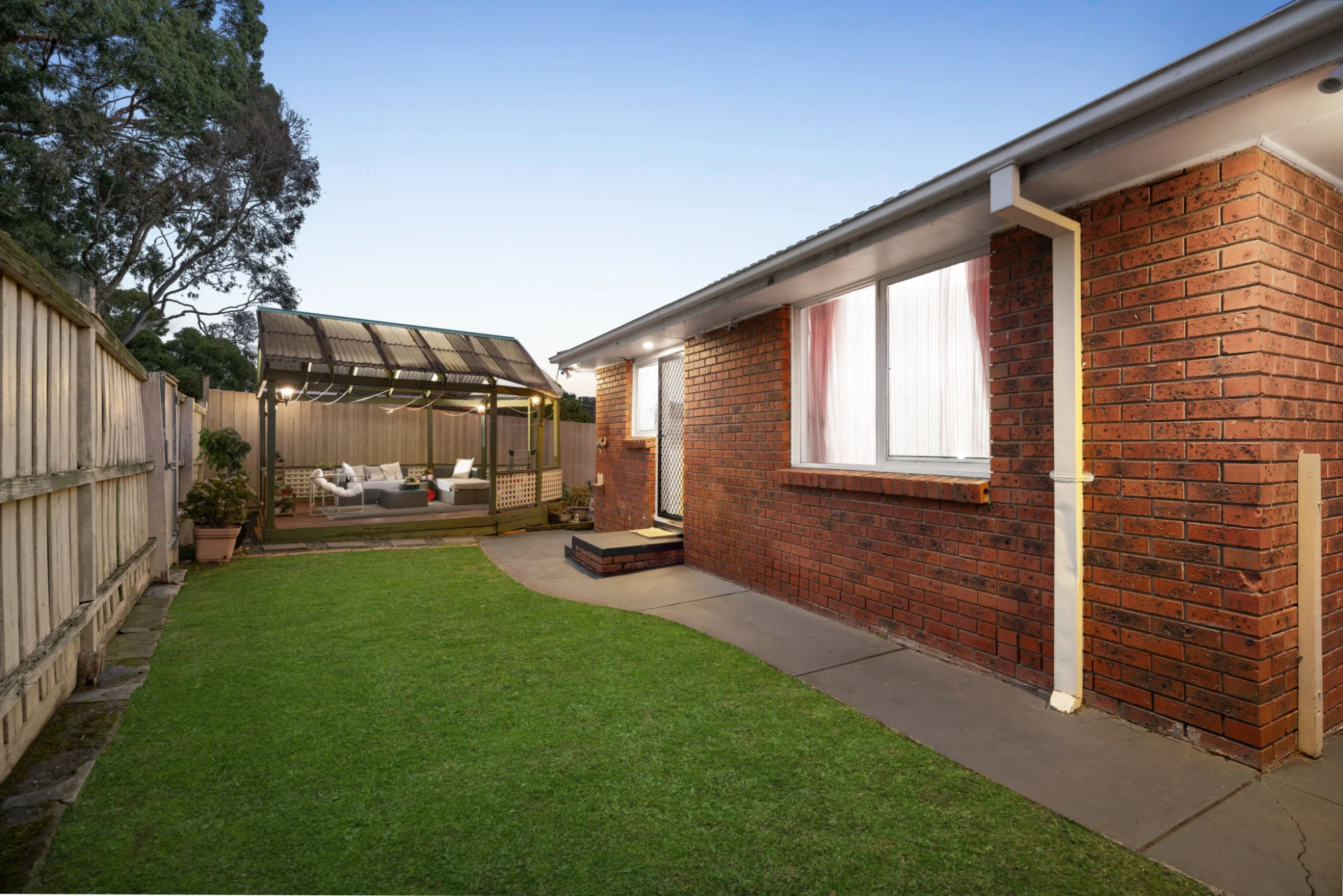 63 Chartwell Drive, Wantirna, Vic 3152