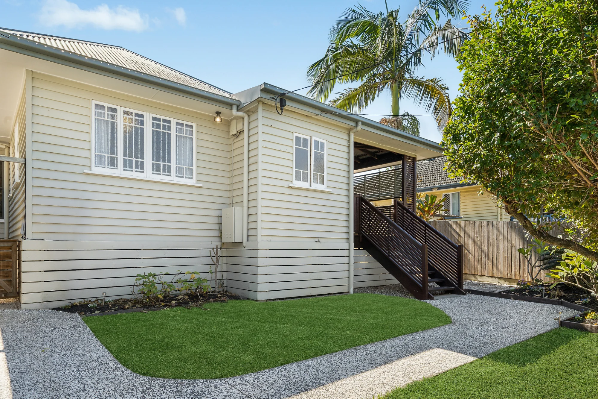63 Lancelot Street, Tennyson, Qld 4105