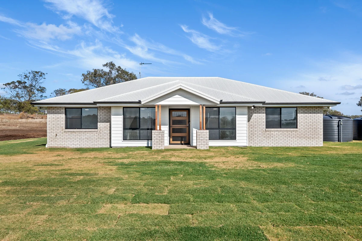630 Oakey-Pittsworth Road, Aubigny, Qld 4401