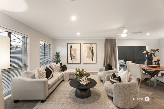 64 Oakley Street, Carindale, Qld 4152