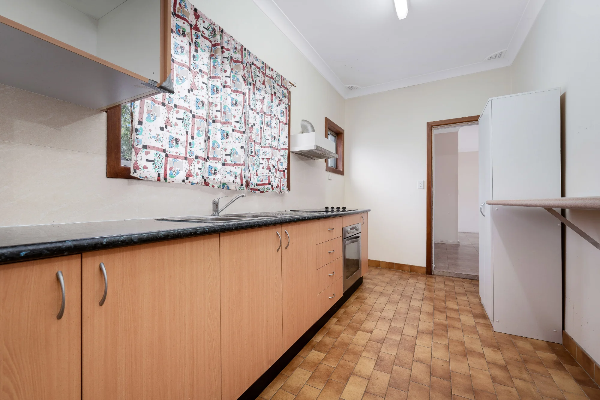 65 Hannans Road, Riverwood, NSW 2210