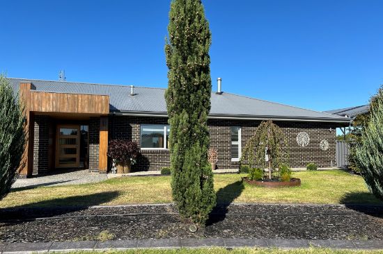 65 Wakefield Terrace, Bairnsdale, Vic 3875