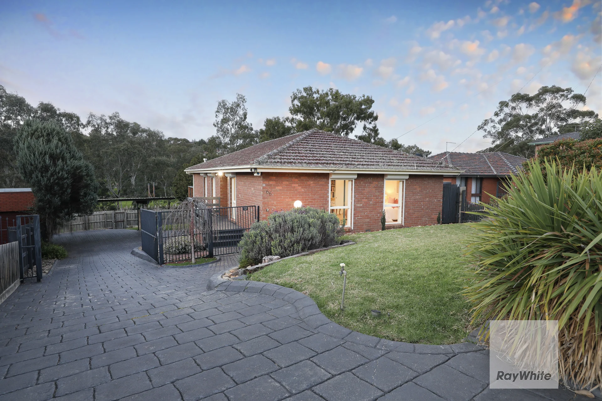 66 Clarke Drive, Gladstone Park, Vic 3043
