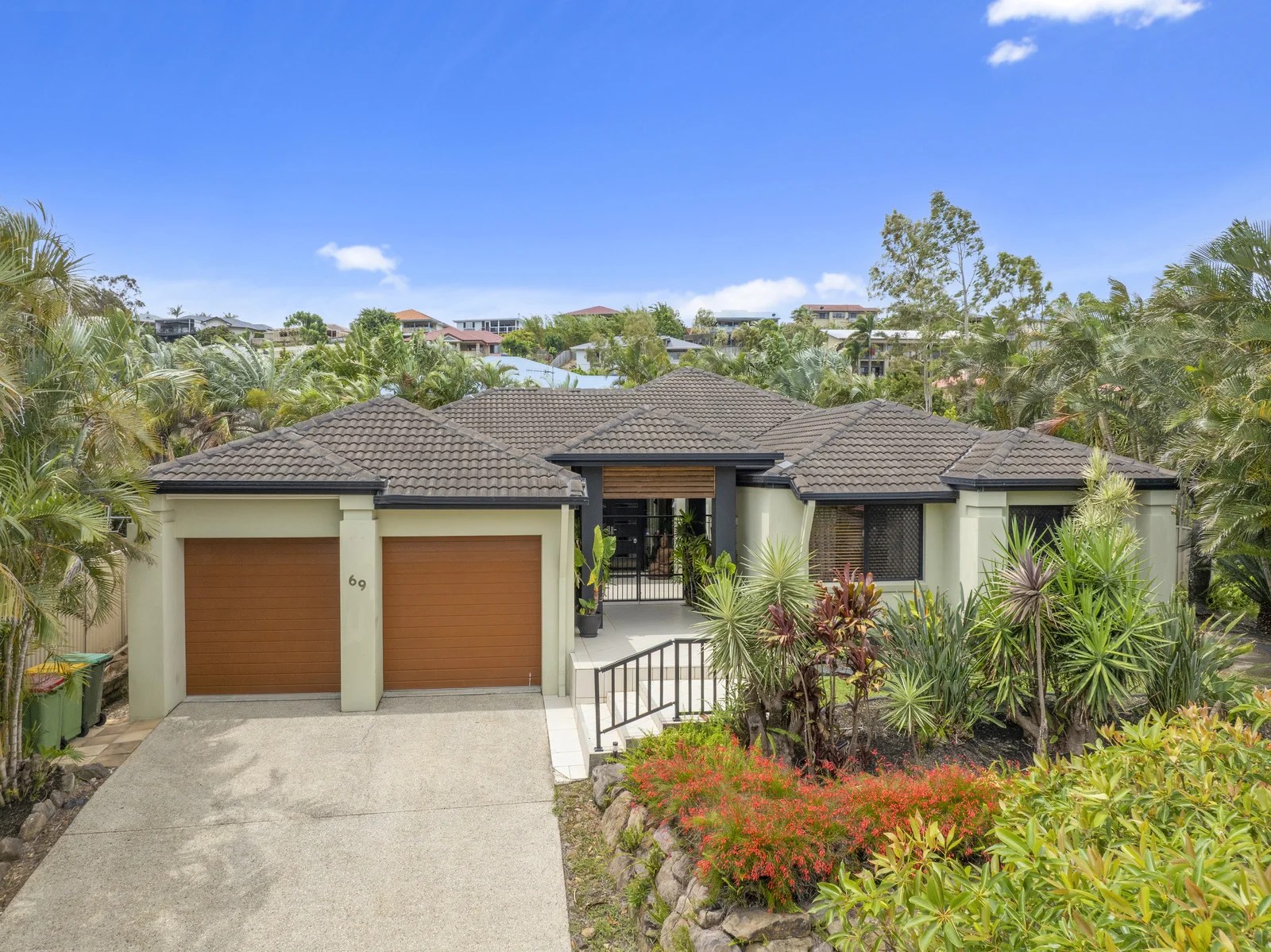 69 Ormeau Ridge Road, Ormeau Hills, Qld 4208