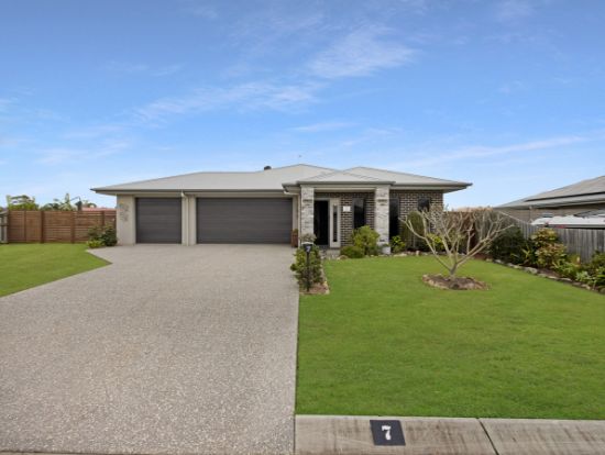 7 Amy Court, Kawungan, Qld 4655