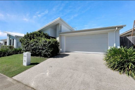 7 Antonia Court, Glenella, Qld 4740