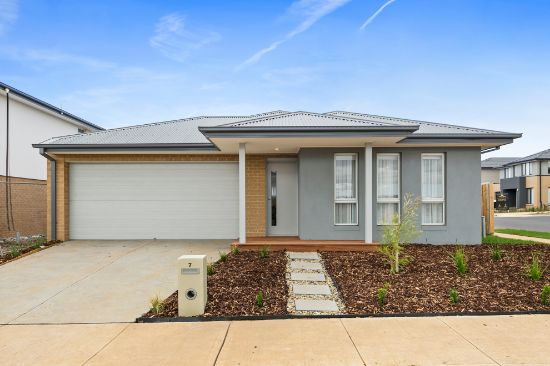 7 Auty Way, Clyde North, Vic 3978