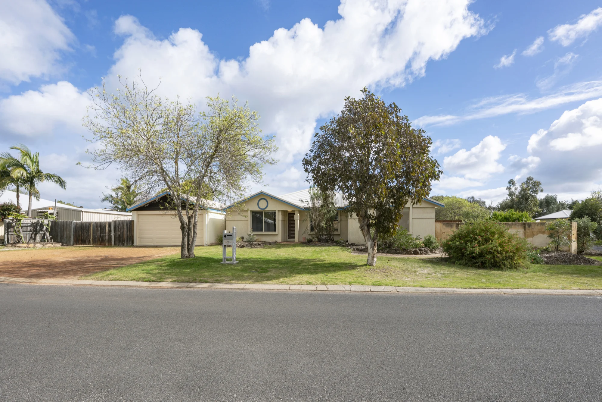 7 Brookland Loop, Dunsborough, WA 6281