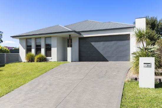 7 Buttonwood Close, Sussex Inlet, NSW 2540