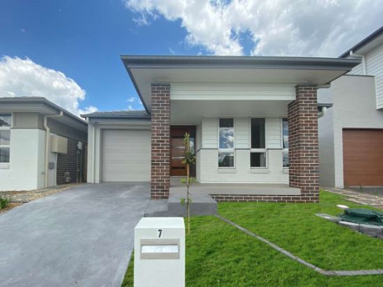 7 Cavalo Way, Box Hill, NSW 2765