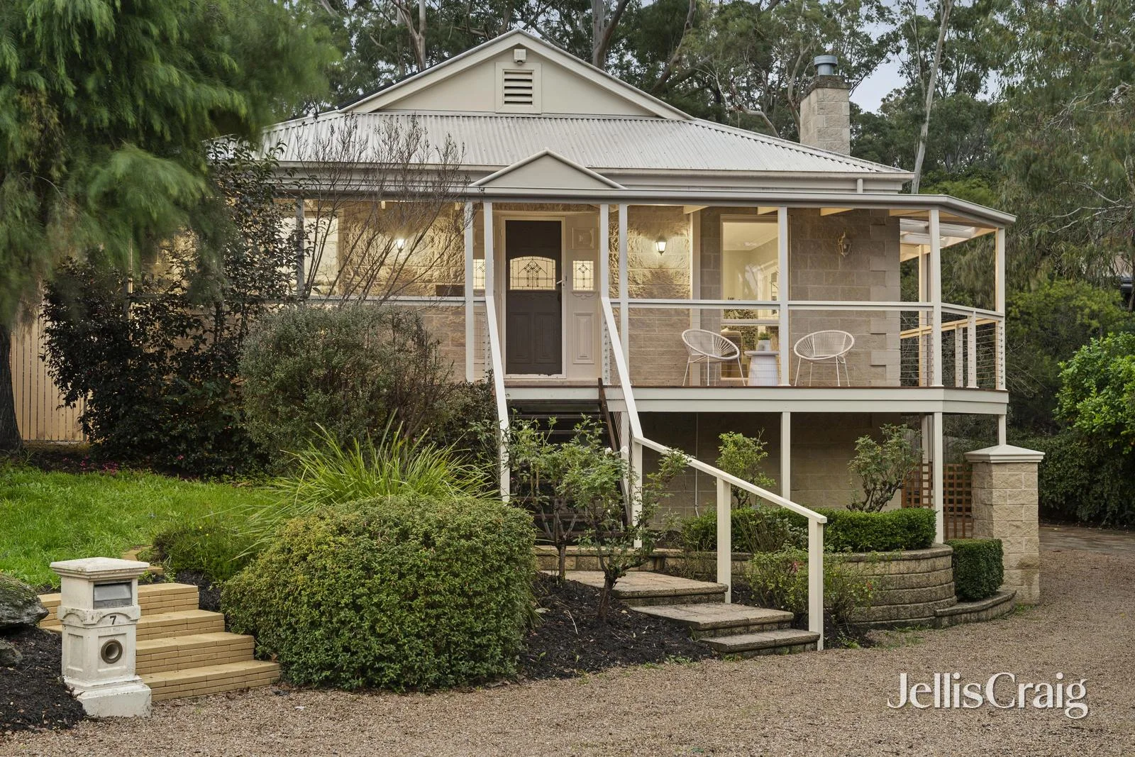 7 Delmuir Close, Eltham, Vic 3095