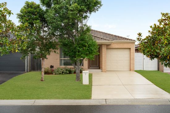 7 Greenhill Street, Spring Farm, NSW 2570