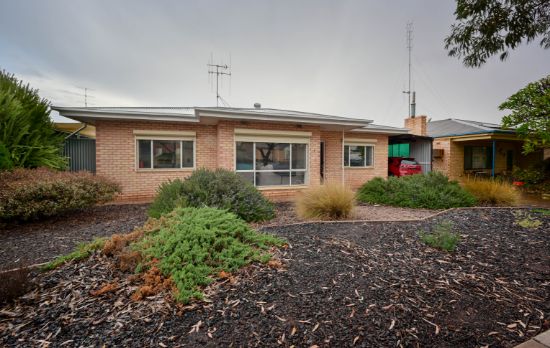 7 Jackson Avenue, Whyalla Norrie, SA 5608