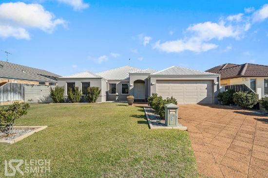 7 Lutea Road, Halls Head, WA 6210