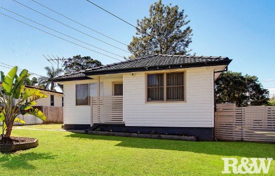 7 Luzon Avenue, Lethbridge Park, NSW 2770