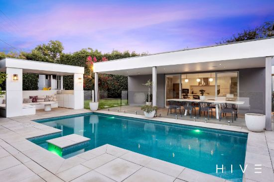 7 Macartney Crescent, Deakin, ACT 2600