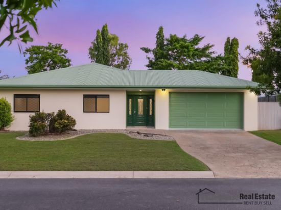 7 Norfolk Close, Holloways Beach, Qld 4878